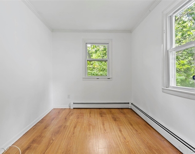 392 Main Street - Photo Thumbnail 14
