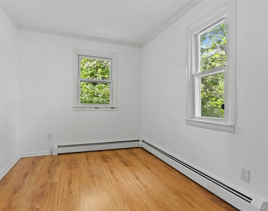 392 Main Street - Photo Thumbnail 19