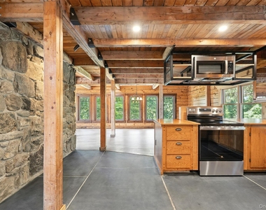 383 N Salem Road - Photo Thumbnail 6