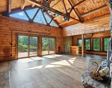 383 N Salem Road - Photo Thumbnail 3