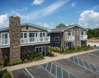 333 Candee Avenue - Photo Thumbnail 2