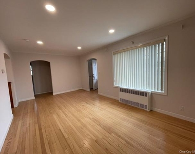 221 Stewart Avenue - Photo Thumbnail 9