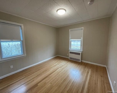 221 Stewart Avenue - Photo Thumbnail 7