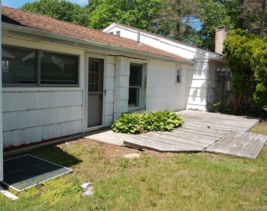 36 Burr Road - Photo Thumbnail 5