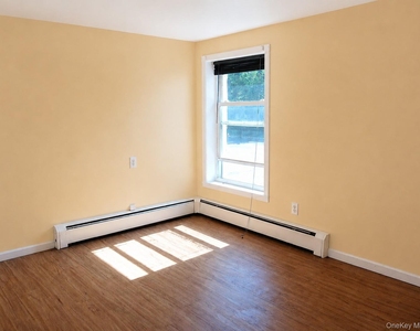 36 Burr Road - Photo Thumbnail 4