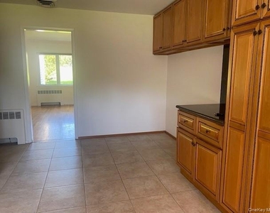 27 Martin Court - Photo Thumbnail 10