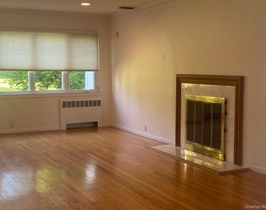 27 Martin Court - Photo Thumbnail 1