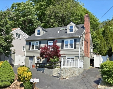 104 Washington Avenue N - Photo Thumbnail 3