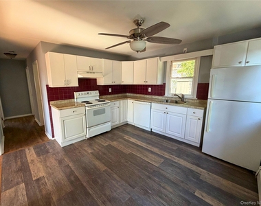 104 Washington Avenue N - Photo Thumbnail 7