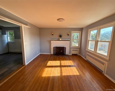 104 Washington Avenue N - Photo Thumbnail 5