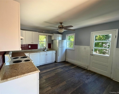 104 Washington Avenue N - Photo Thumbnail 8