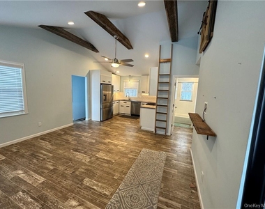 317 Overlook Court - Photo Thumbnail 1