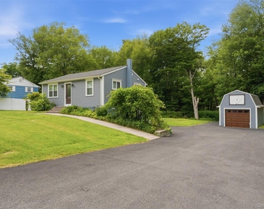 317 Overlook Court - Photo Thumbnail 15