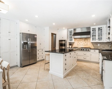 4 Parkfield Road - Photo Thumbnail 5