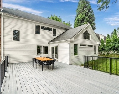 4 Parkfield Road - Photo Thumbnail 27