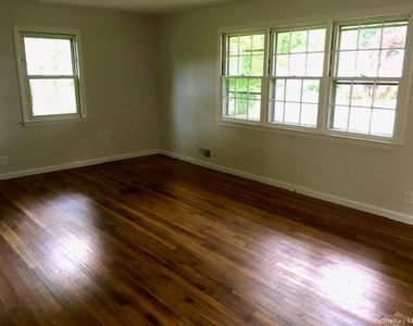 11 George Street - Photo Thumbnail 3
