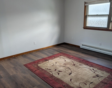 1729 Ferguson Street - Photo Thumbnail 8