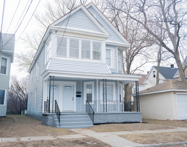 418 3rd Street - Photo Thumbnail 2