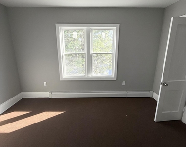 282 Livingston Avenue - Photo Thumbnail 12