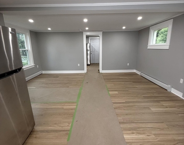 282 Livingston Avenue - Photo Thumbnail 15