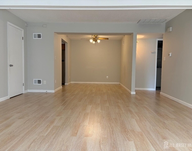 43 Deerberry Lane - Photo Thumbnail 13