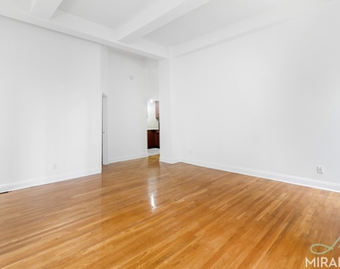 80 Madison Avenue - Photo Thumbnail 2