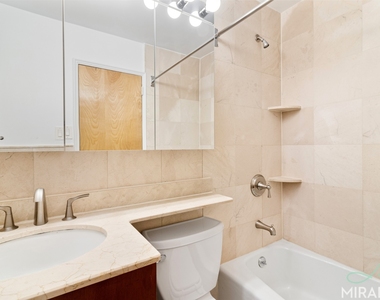 80 Madison Avenue - Photo Thumbnail 8