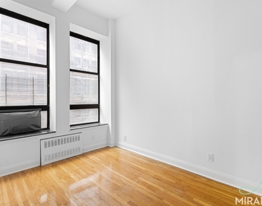 80 Madison Avenue - Photo Thumbnail 4