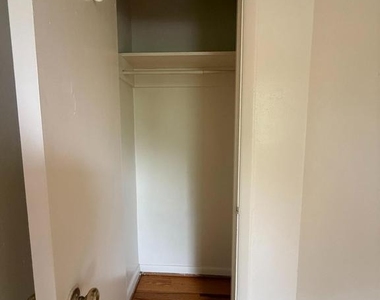 207 E Whitlock Avenue - Photo Thumbnail 5