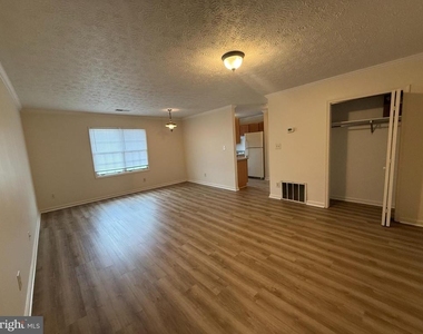 2264 Papermill Road - Photo Thumbnail 5