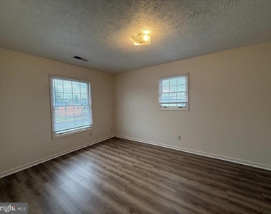 2264 Papermill Road - Photo Thumbnail 1
