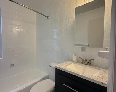 203 E Whitlock Avenue - Photo Thumbnail 3