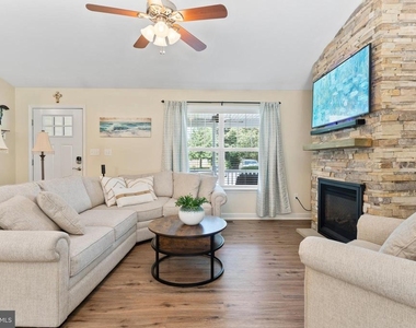305 Cedar Lane - Photo Thumbnail 8