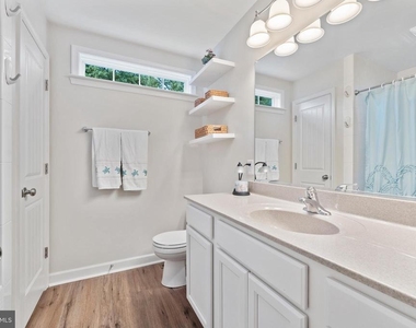 305 Cedar Lane - Photo Thumbnail 21