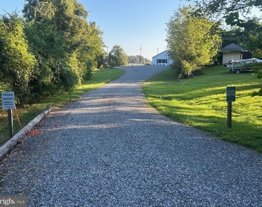 305 Cedar Lane - Photo Thumbnail 31