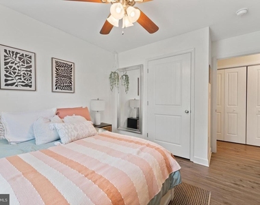 305 Cedar Lane - Photo Thumbnail 16