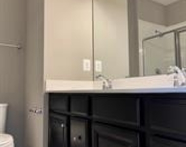413 Rolling Valley Drive - Photo Thumbnail 10