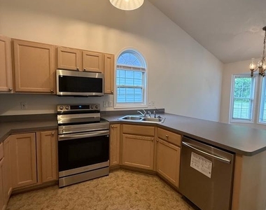 11707 Collinwood Court - Photo Thumbnail 5