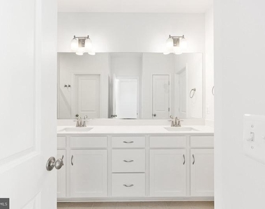 2514 Neabsco Common Place - Photo Thumbnail 4