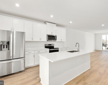 2514 Neabsco Common Place - Photo Thumbnail 13