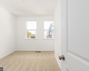 2514 Neabsco Common Place - Photo Thumbnail 22