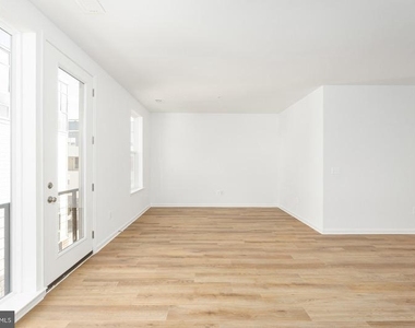 2514 Neabsco Common Place - Photo Thumbnail 14