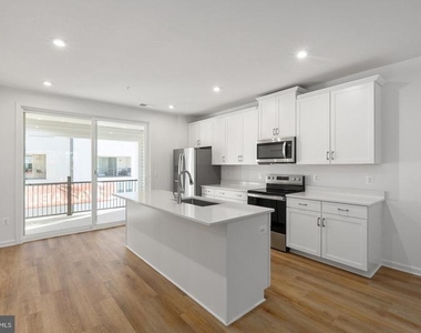 2534 Neabsco Common Place - Photo Thumbnail 11