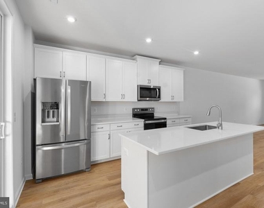 2534 Neabsco Common Place - Photo Thumbnail 13