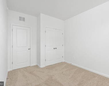 2534 Neabsco Common Place - Photo Thumbnail 16