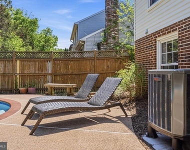 9729 Zimbro Avenue - Photo Thumbnail 38