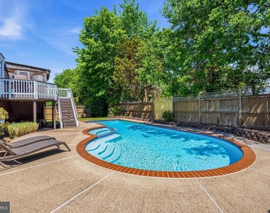 9729 Zimbro Avenue - Photo Thumbnail 36