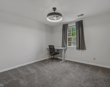 9729 Zimbro Avenue - Photo Thumbnail 26