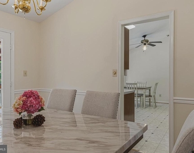 9729 Zimbro Avenue - Photo Thumbnail 7