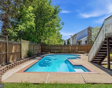 9729 Zimbro Avenue - Photo Thumbnail 33